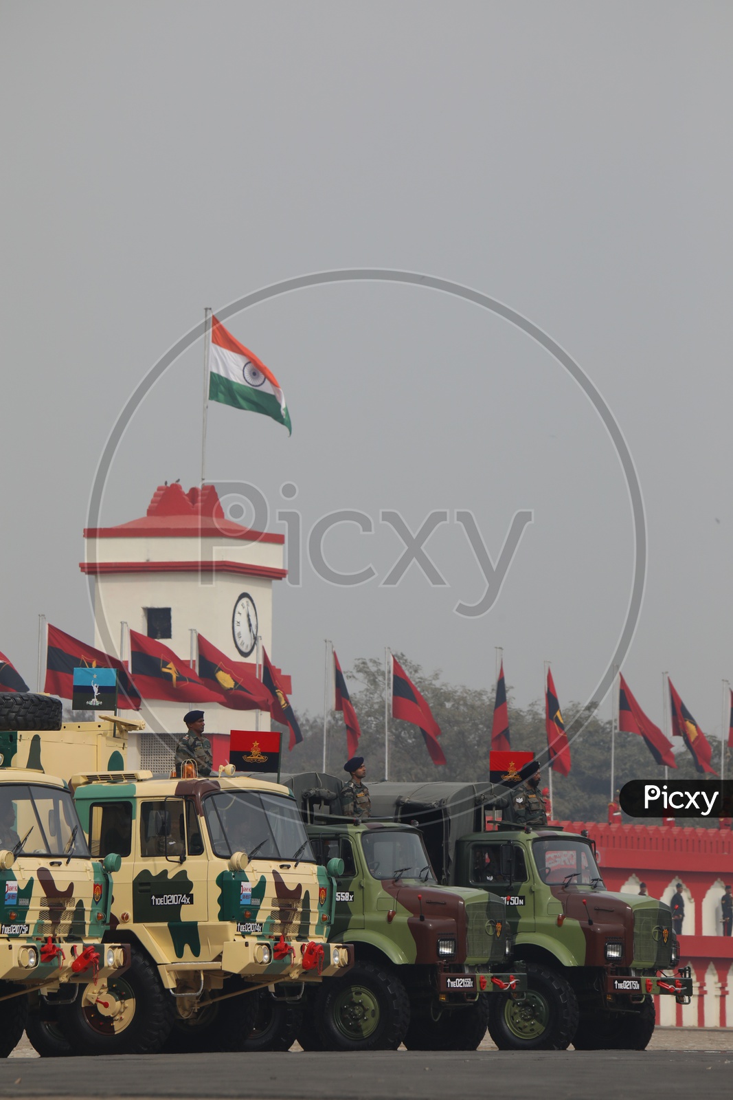 Indian Army Radar Systems and Howitzers