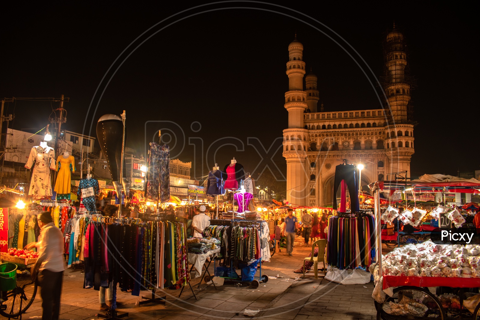 Market at Charminar