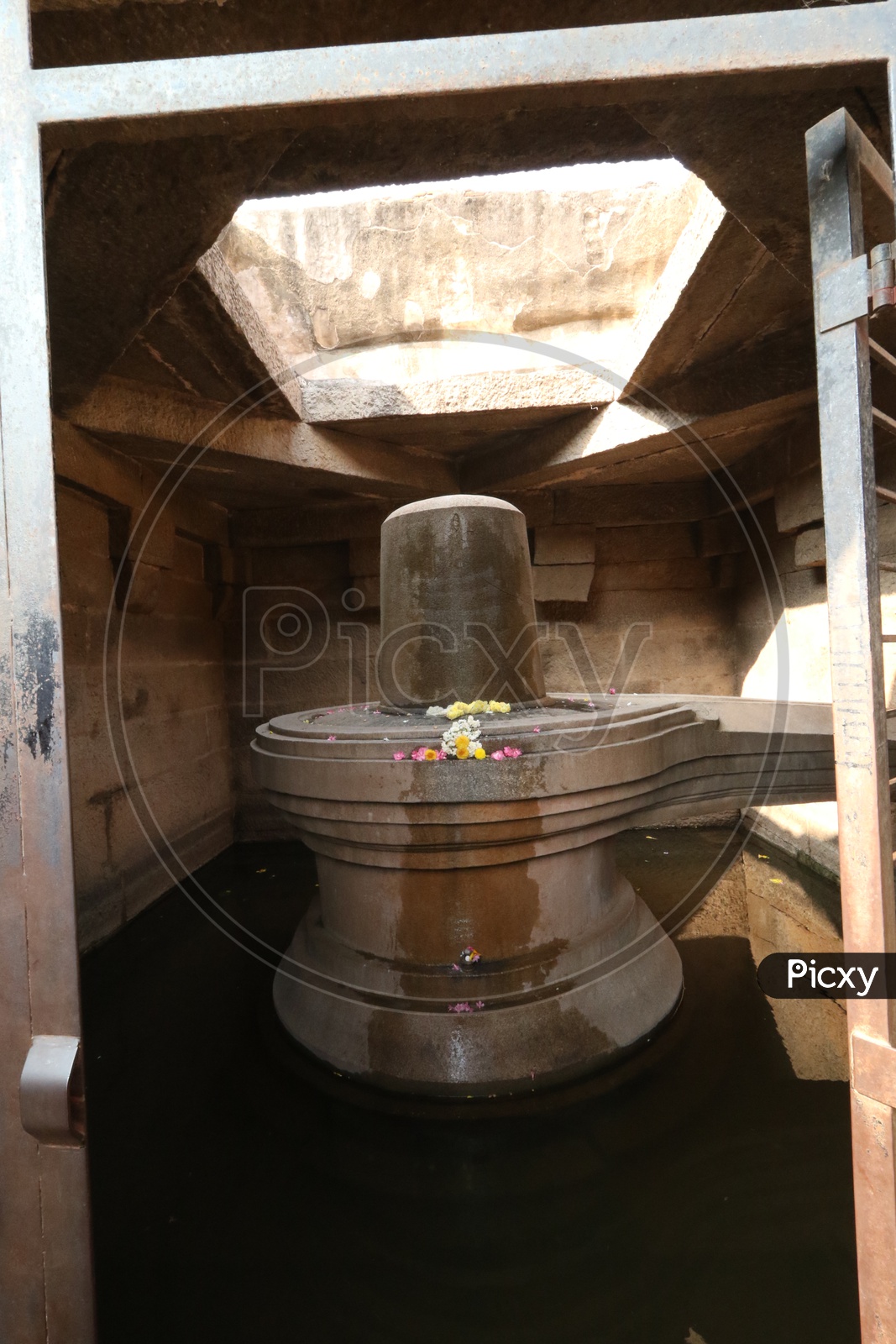 Shivalingam In A Historical  Famous Badavilinga Shiva Temple In Hampi , Karnataka