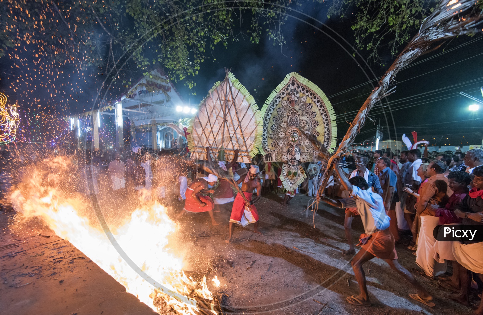 Image Of Artists Performing Patayani   Padeni , A Dance Art From 