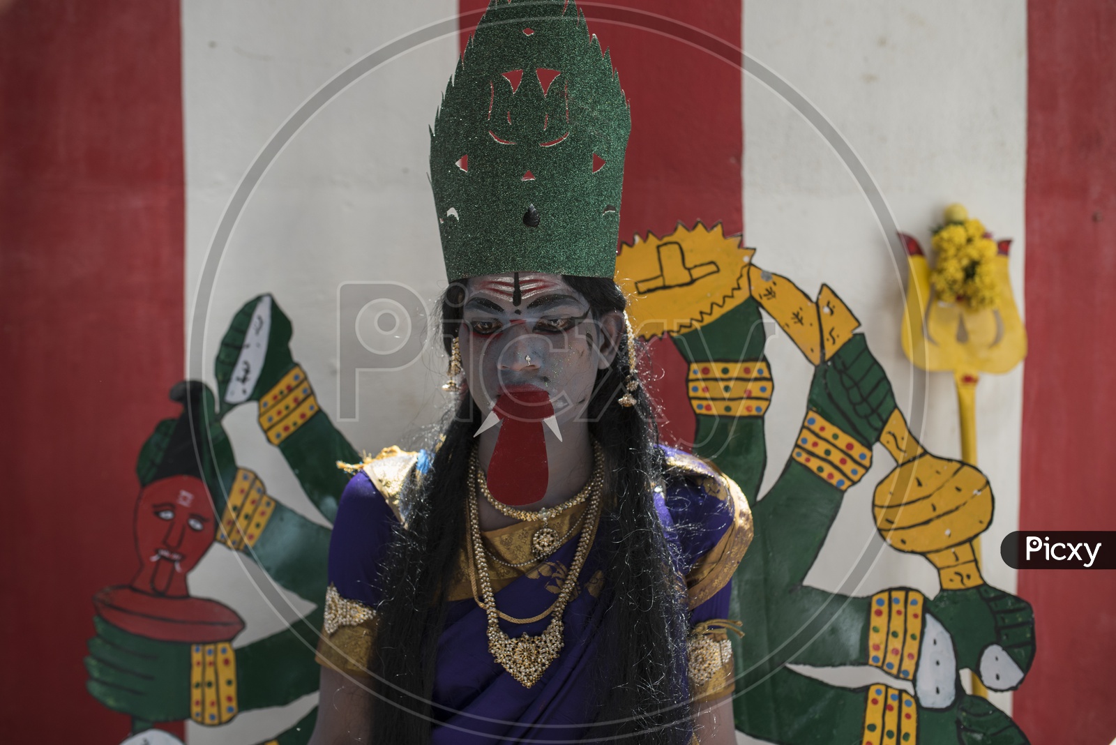 People dressed up as tradition in Kaveripattinam Angalamman Festival