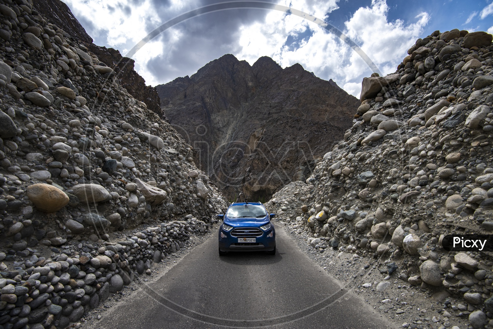 Car on the Roads of Leh