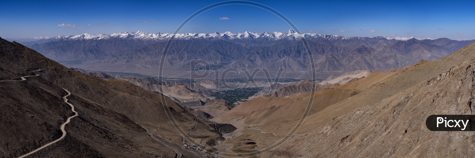 A Panoramic View of Kardungla Pass in Leh