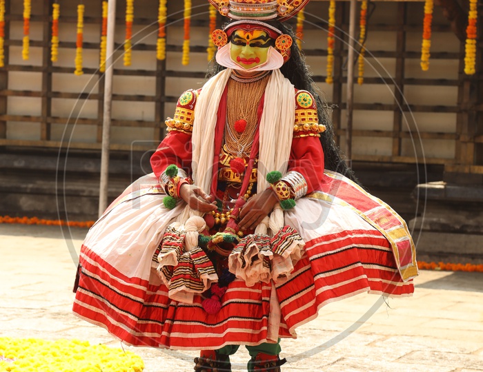 Kathakali dance performance photographs