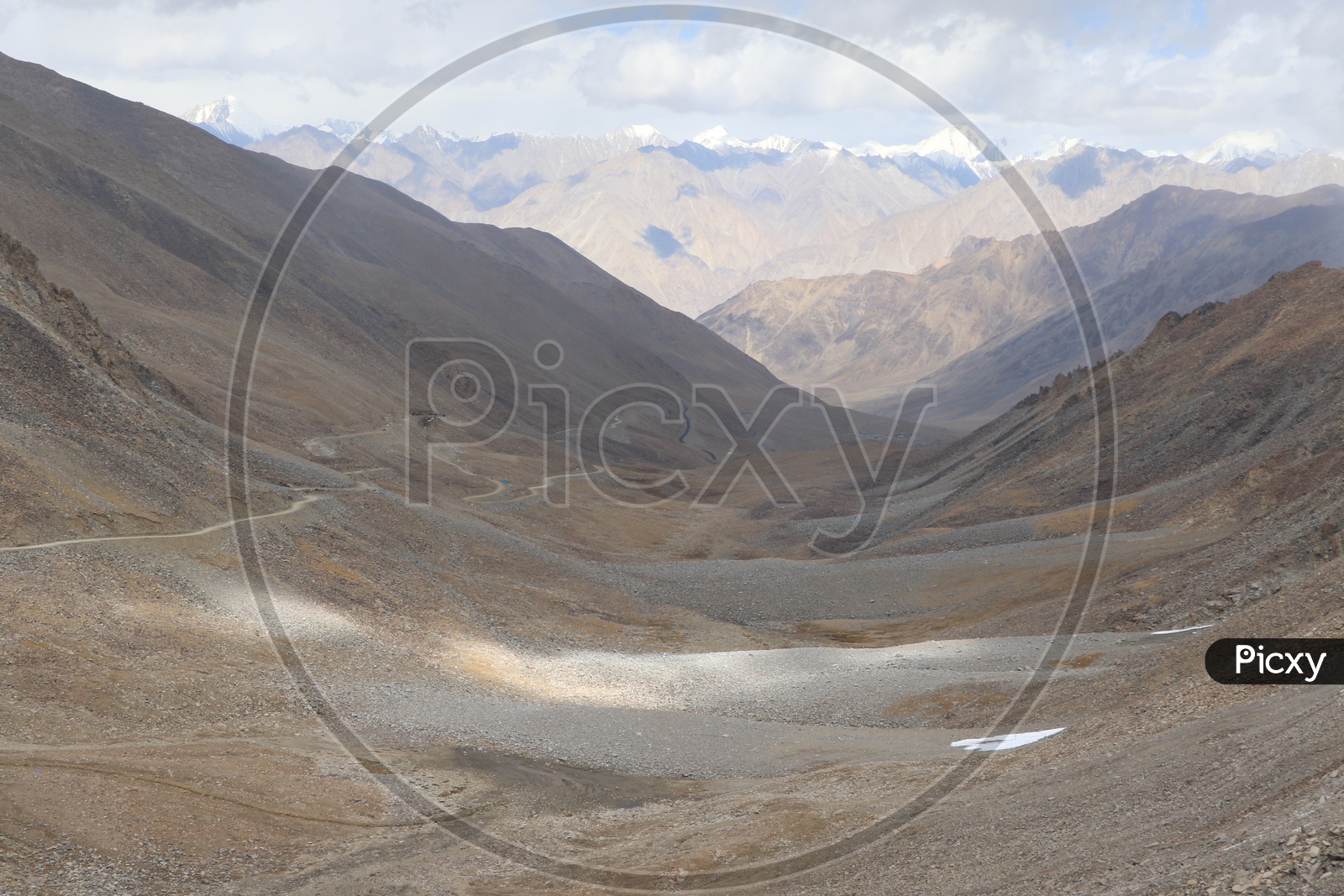 Beautiful Landscape of Snow Capped Mountains of leh