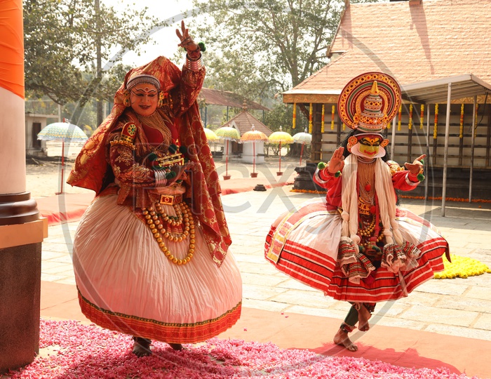 Kerala Traditional Dance Kathakali Performance