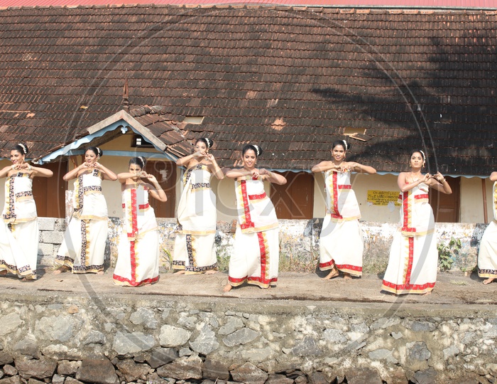 Kerala Women Traditional Dance Performance