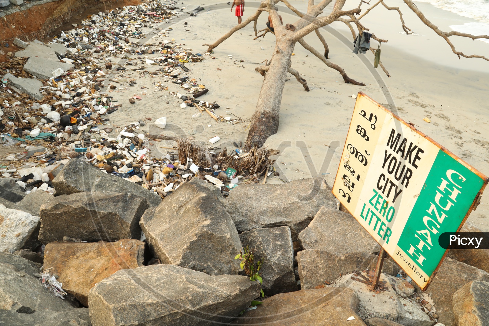 plastic pollution in beach