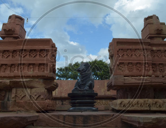 Nandi Statue in Thousand Pillar Temple