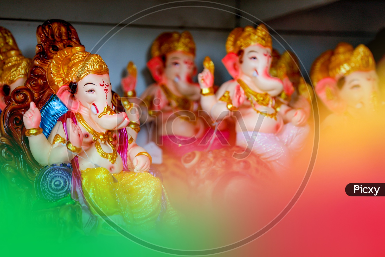 Lord Ganesh Idol / Ganesha Idols placed in a sequence