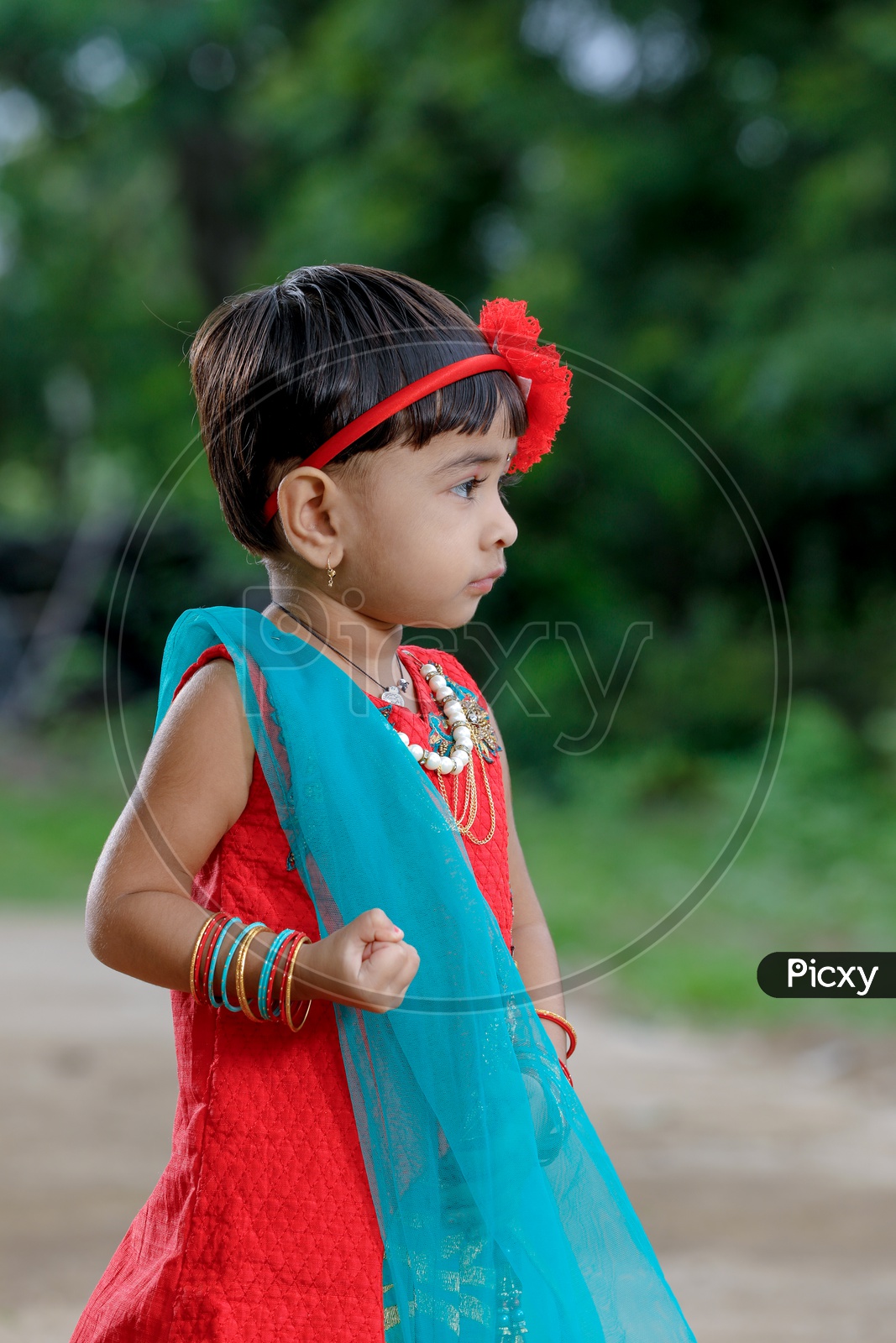 Image of Indian Girl Child Closeup Shot-HC035144-Picxy