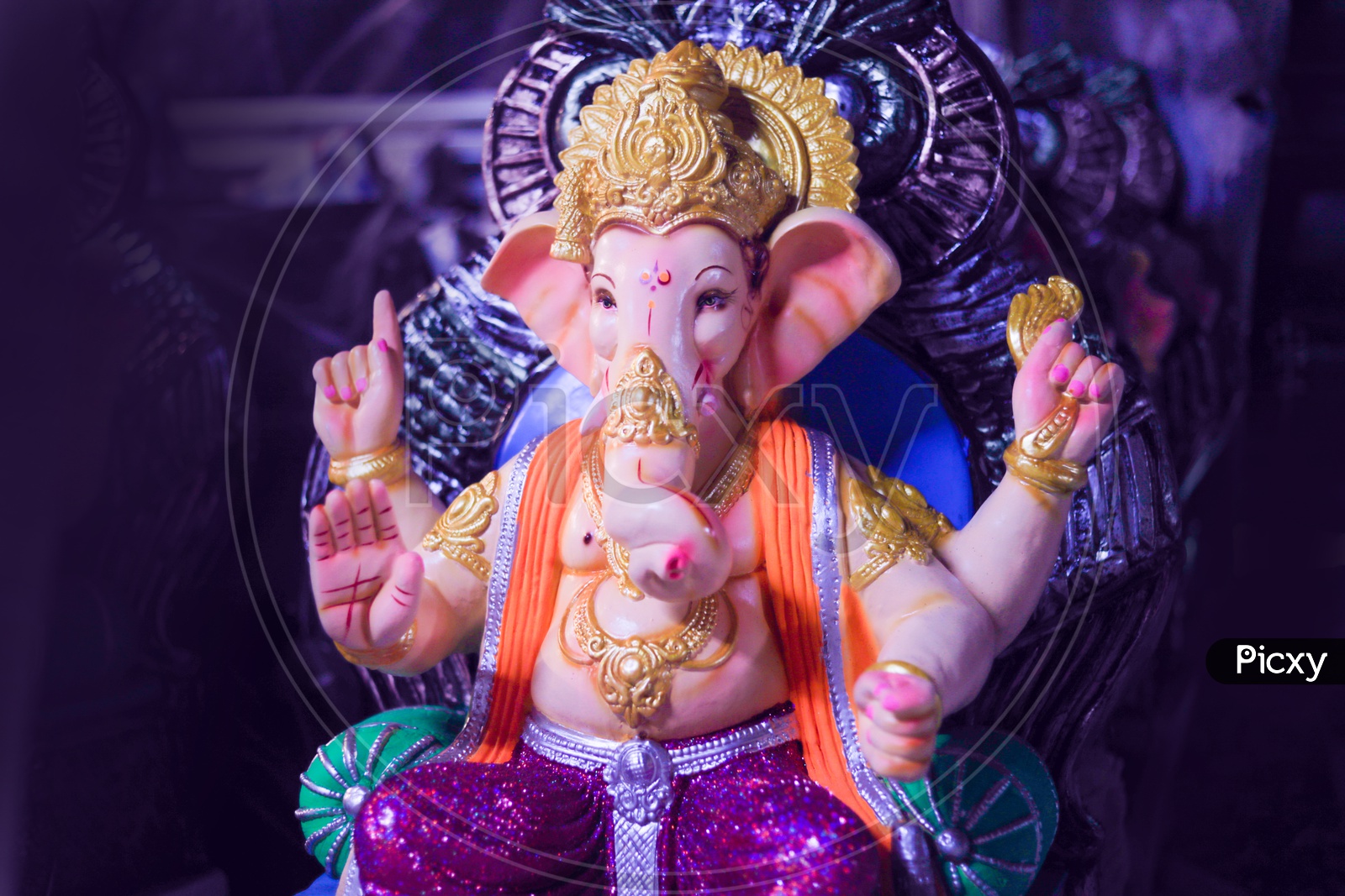 Idol of Lord Ganesha / Ganesh