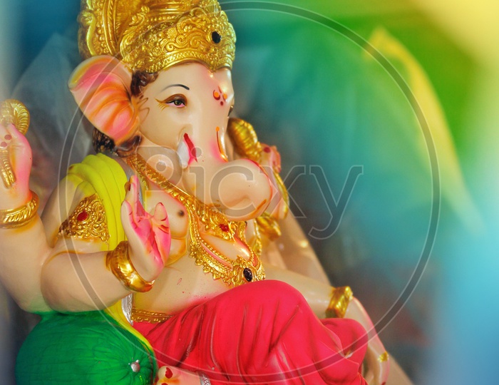 Beautiful Photograph of Lord Ganesh Idol  / Ganesha Idol