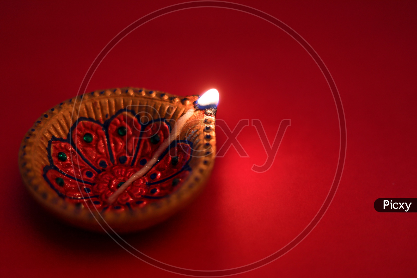 red colour diya