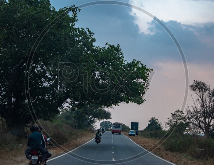 Sunset time on Roads of Hassan district, Karnataka.