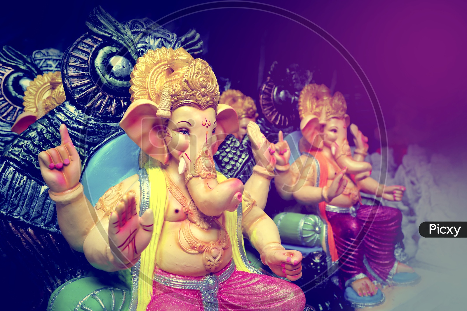 Lord Ganesh Idol / Ganesha Idol's placed in a sequence