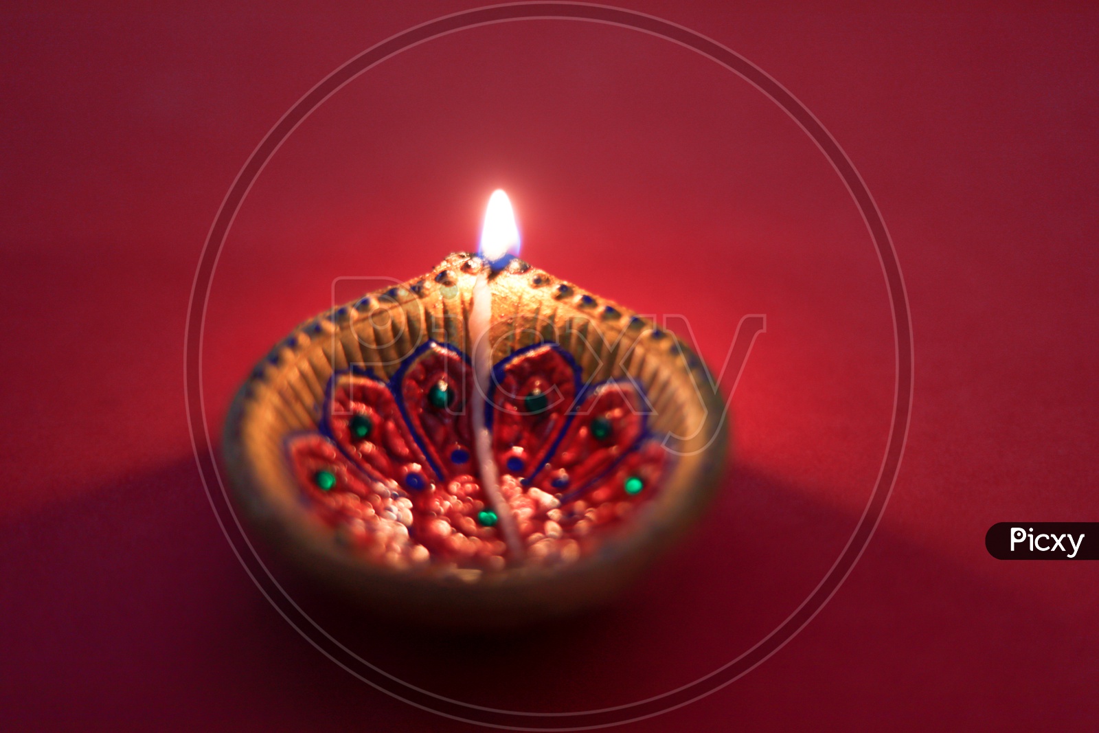 red diyas