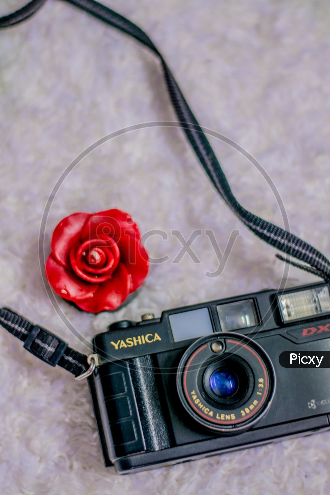 Yashica old reel camera