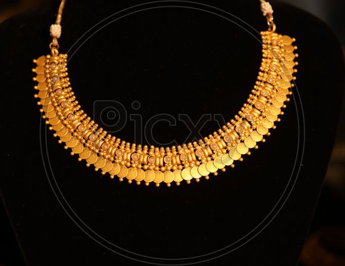 Traditional Indian Jewellery  Gold Necklace