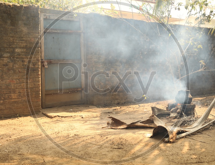 Indian Stoves In Villages With Thick Smoke