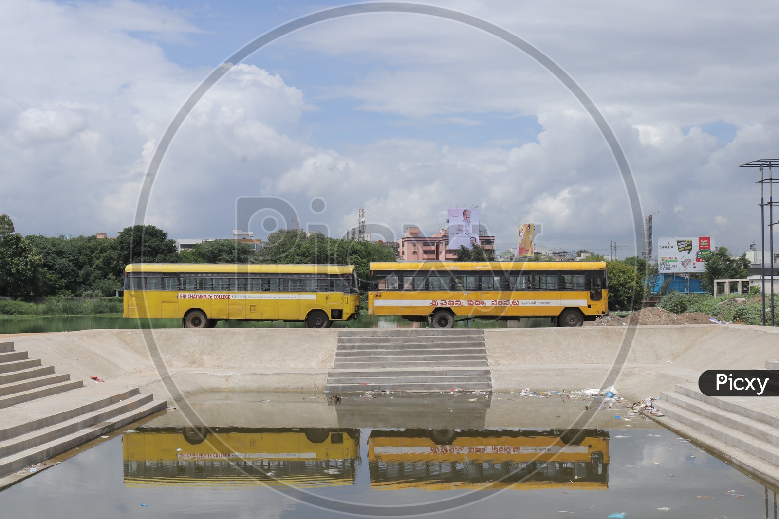 School Buses and Its Reflection