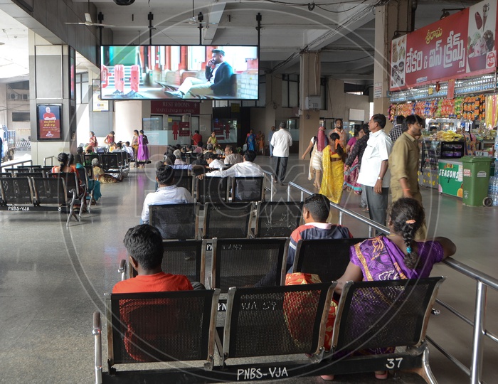Vijayawada Pandit Nehru Bus Stand, Passengers