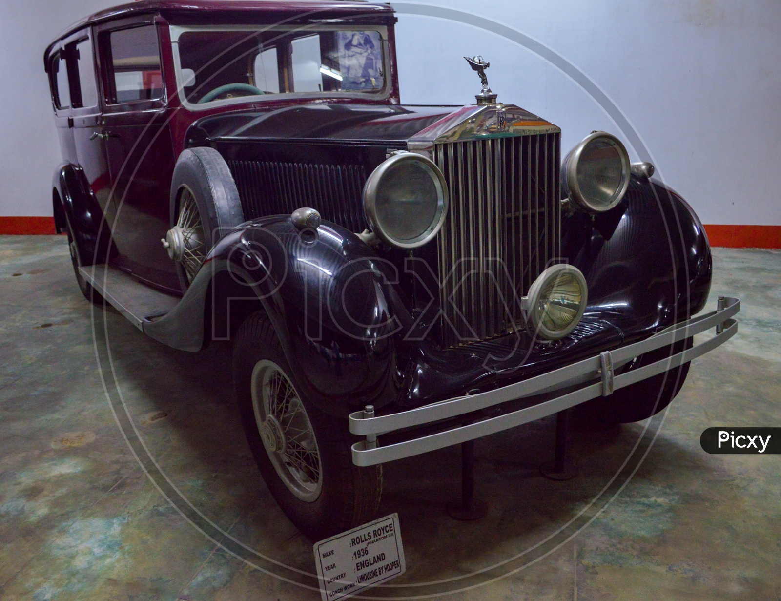 Rolls Royce Phantom III Limousine Luxury Vintage car made by Hooper in the year 1936 from England