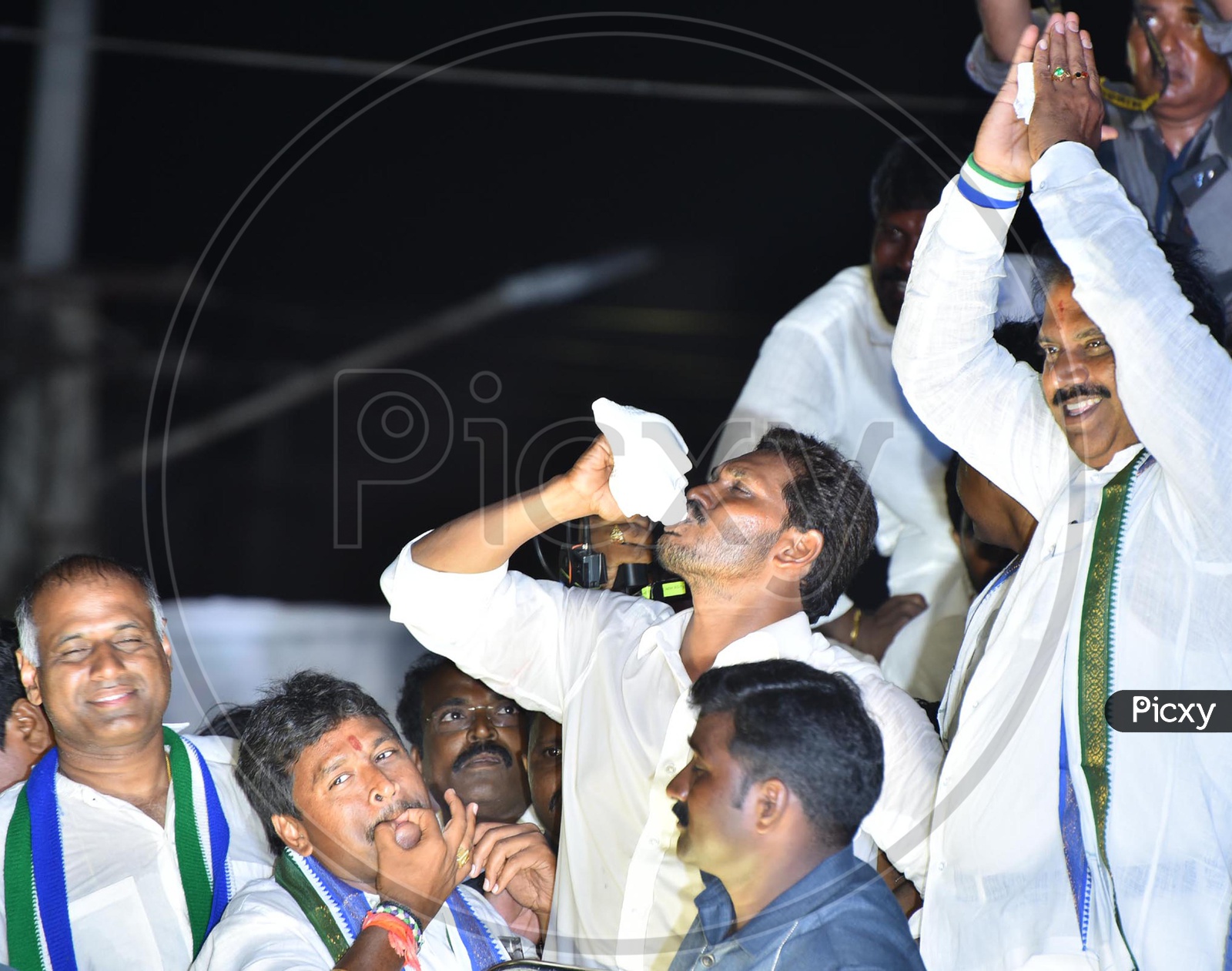 AP CM YS Jagan Mohan Reddy blowing samara shankam