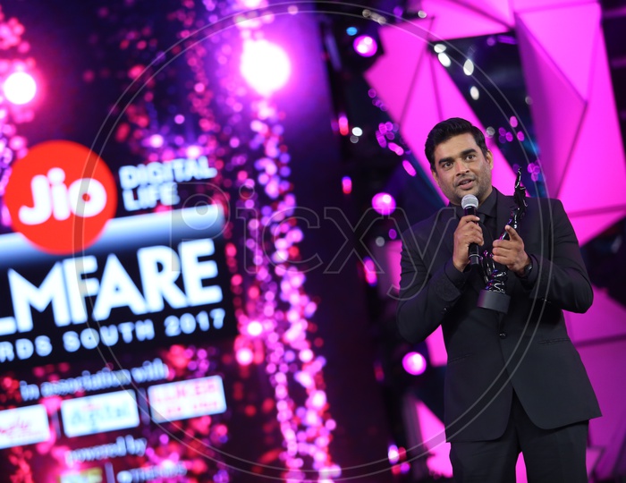 Actor Madhavan showing his filmfare award