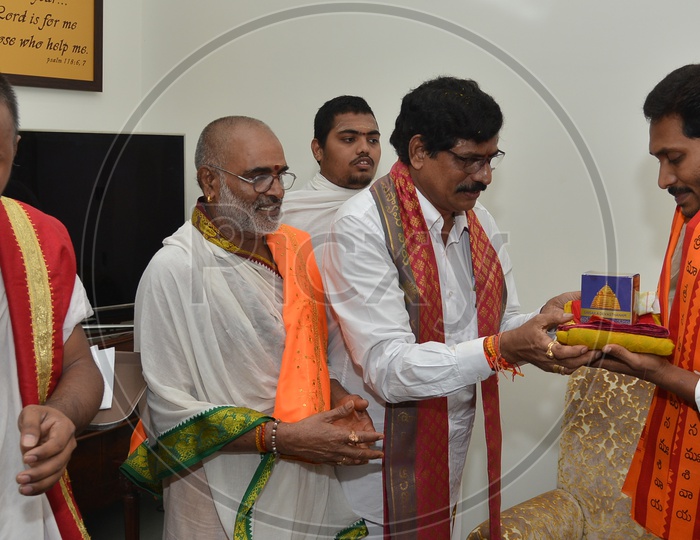 Srisailam Temple Preists blessing CM Y.S.Jagan Mohan Reddy at Camp Office Tadepally, Srisailam Temple EO