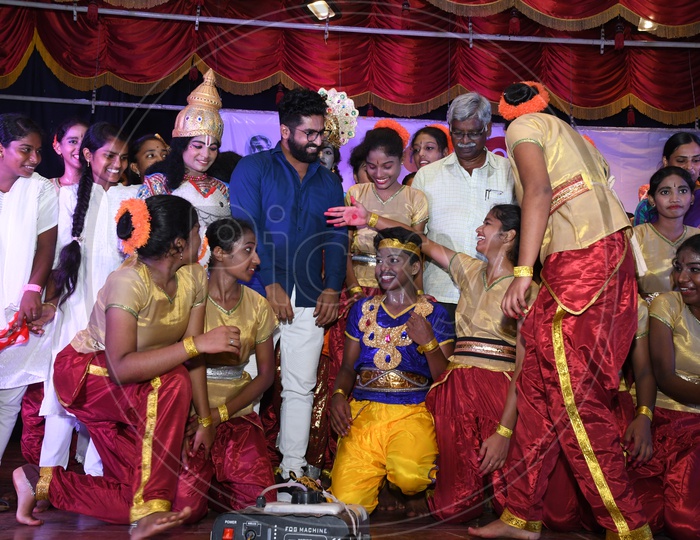 Choreography Master Sekhar taking a group picture with the performers