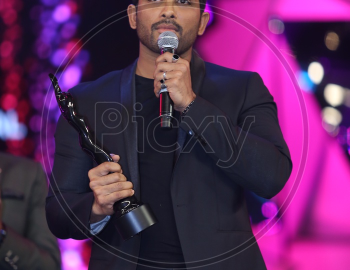 Tollywood Actor Allu Arjun addressing a speech after winning Filmfare award