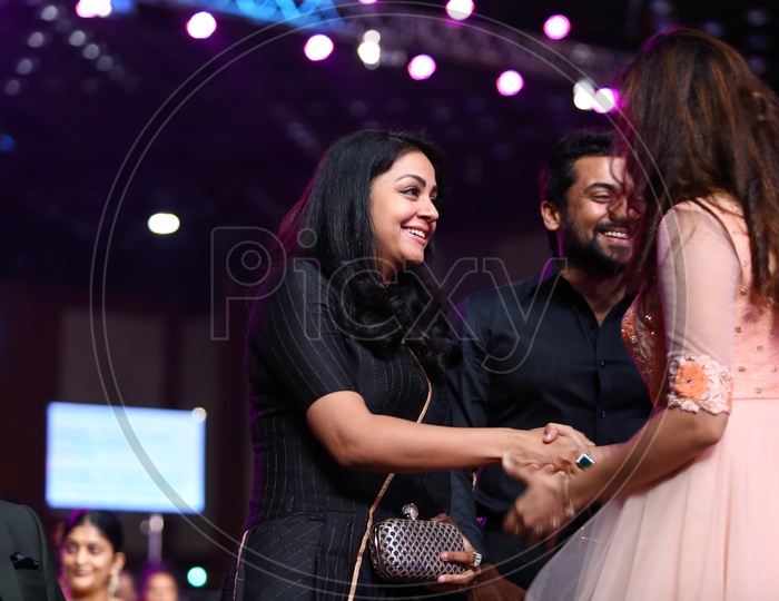 Tollywood Former Actress Jyothika greeting during Filmfare Awards South 2017