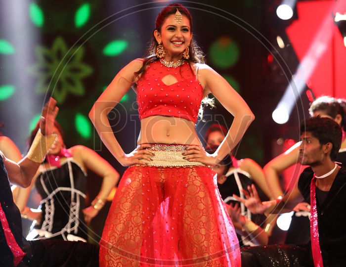 Tollywood Actress Rakul Preet dancing on the stage