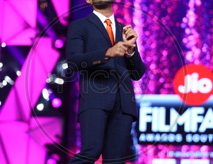 Tollywood Actor Vijay Devarakonda speaking on the stage