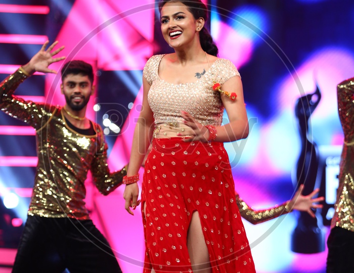 Actress Shradda Srinath during a group dance