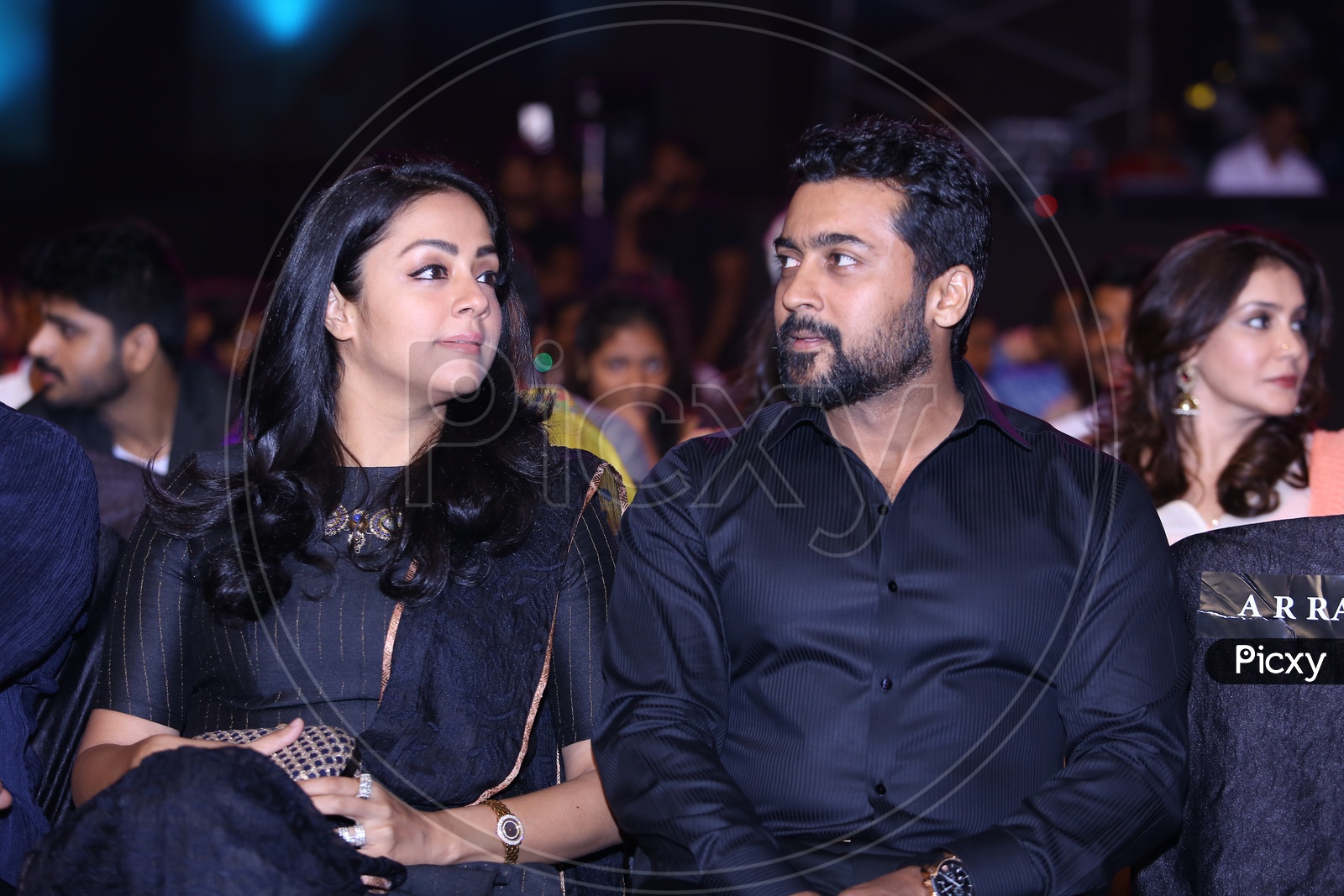 Image of Actor Suriya And Jothika At Film Fare Awards Event-BP440595-Picxy