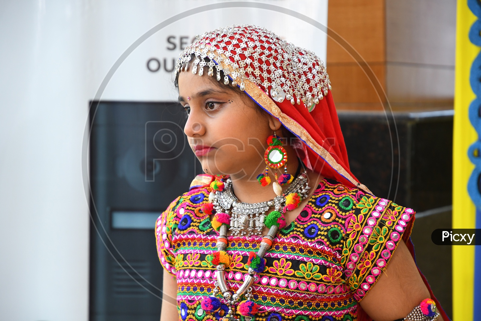 Beautiful Indian Girls  in Traditional Wear At Garba Dhandiya Raas Event