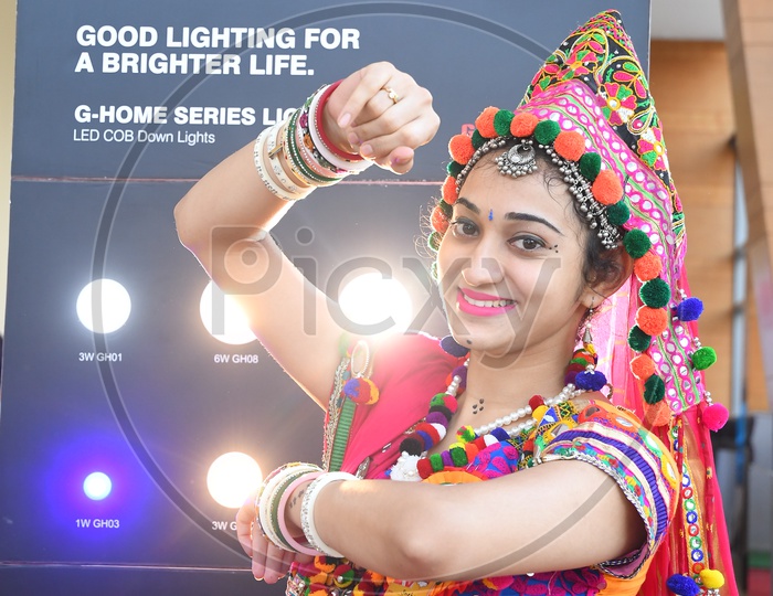 Image of Beautiful India Girl In Dandiya Dress At Garba Dandhiya Raas  Event-PT232921-Picxy