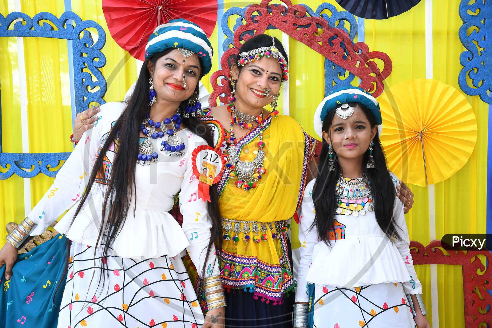 The Glamour of Traditional Indian Clothing Goes Global