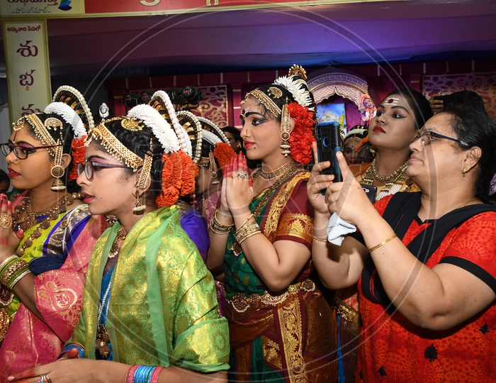 Indian Bharathanatyam Dancers Getting Ready For Performance