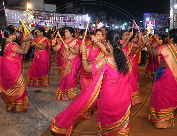 Kolattam- Stick Dance Of Andhra Pradesh – Vasudhaiva, 56% OFF