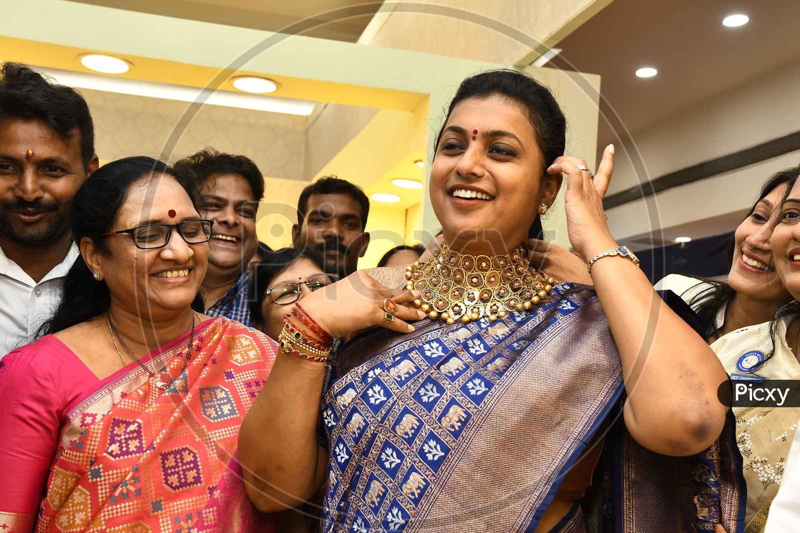 Rk Roja Xxx Videos - Image of APIIC Chief and Nagari MLA RK Roja wearing the bridal stone heavy  necklace in the mart-BA460748-Picxy