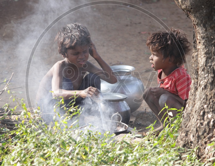 Indian Street Kids cooking food