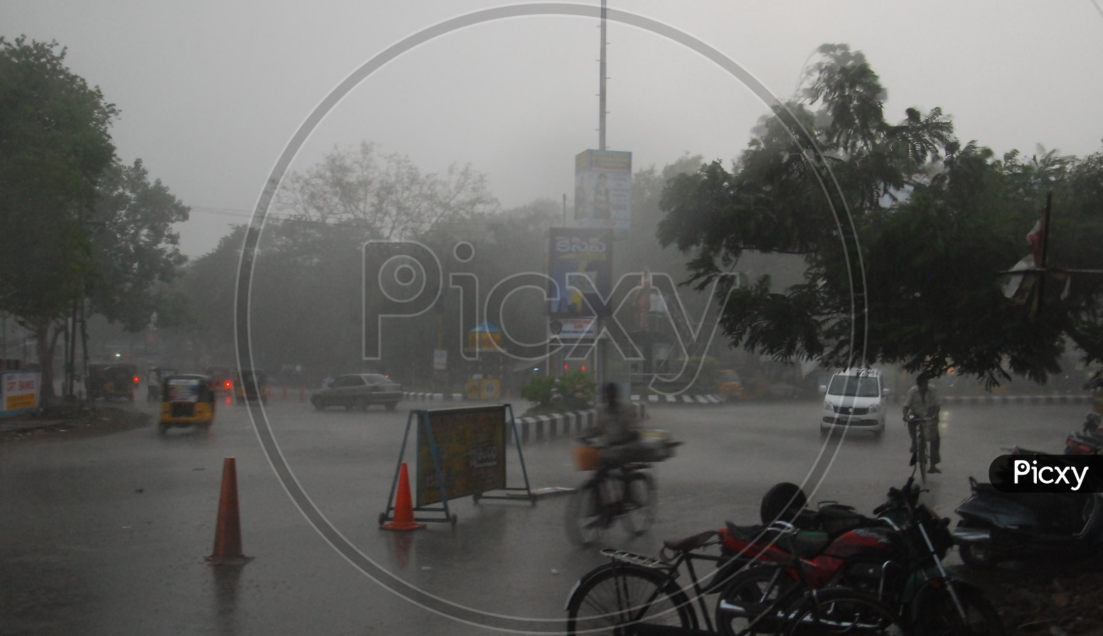 Early Morning Heavy Rain in Vijayawada