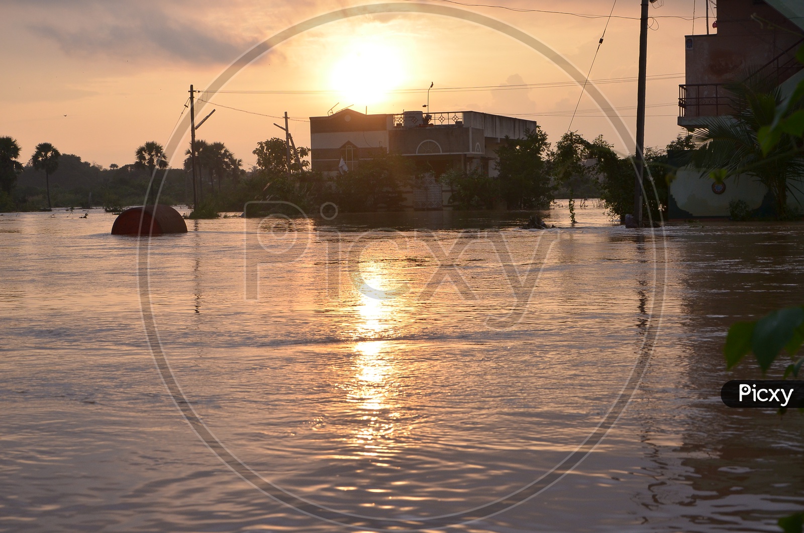 Sunset during the floods in Eluru
