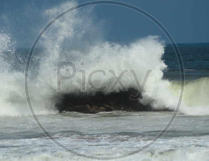 A Sea Wave hitting the Outcrop