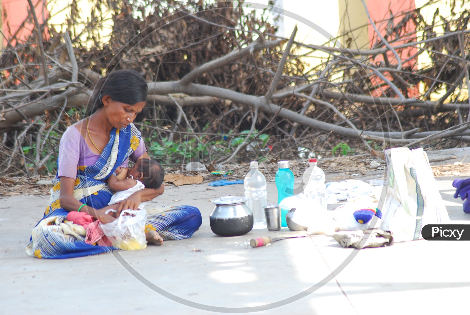 Image of Indian Mother breastfeeding her baby-PR255718-Picxy