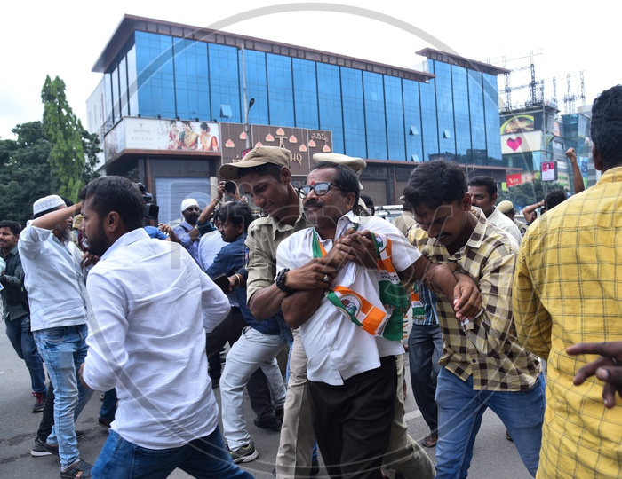 Congress Party workers who tried to protest at pragathi bhawan being detained by Telangana State Policeon 21st October,2019
