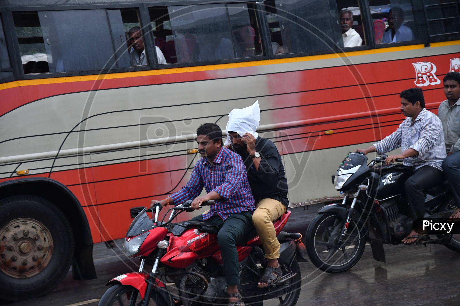 commuting in the rain